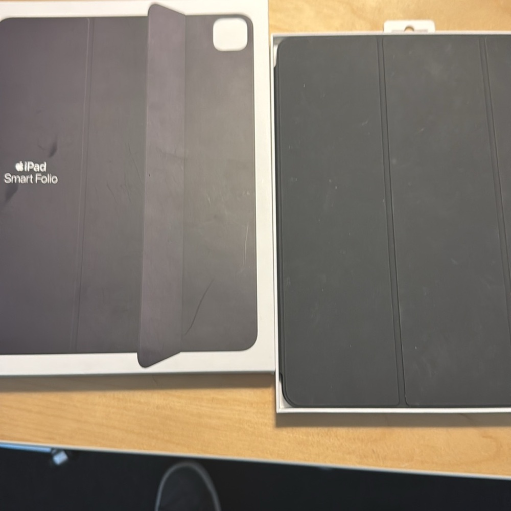 iPad smart folio for iPad Pro 12.9-inch (5th Generation)